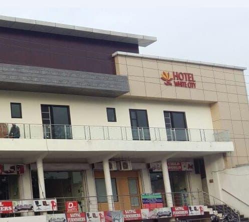Oyo 30415 Hotel White City Anandpur  Eksteriør billede