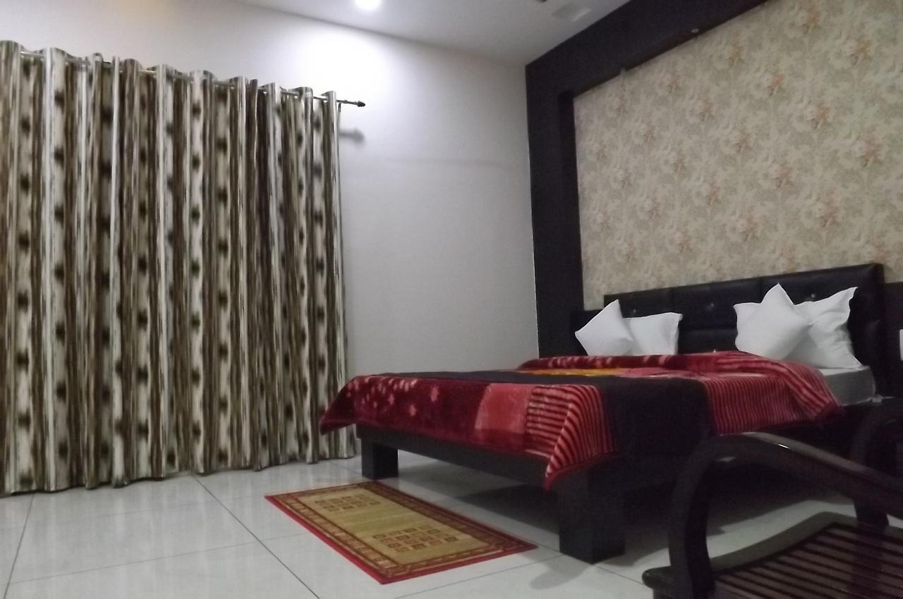 Oyo 30415 Hotel White City Anandpur  Eksteriør billede