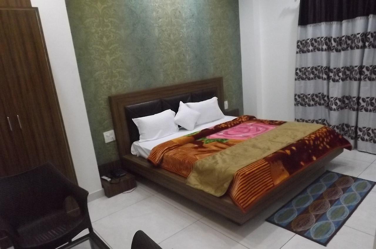 Oyo 30415 Hotel White City Anandpur  Eksteriør billede