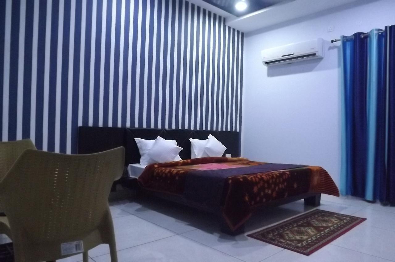 Oyo 30415 Hotel White City Anandpur  Eksteriør billede